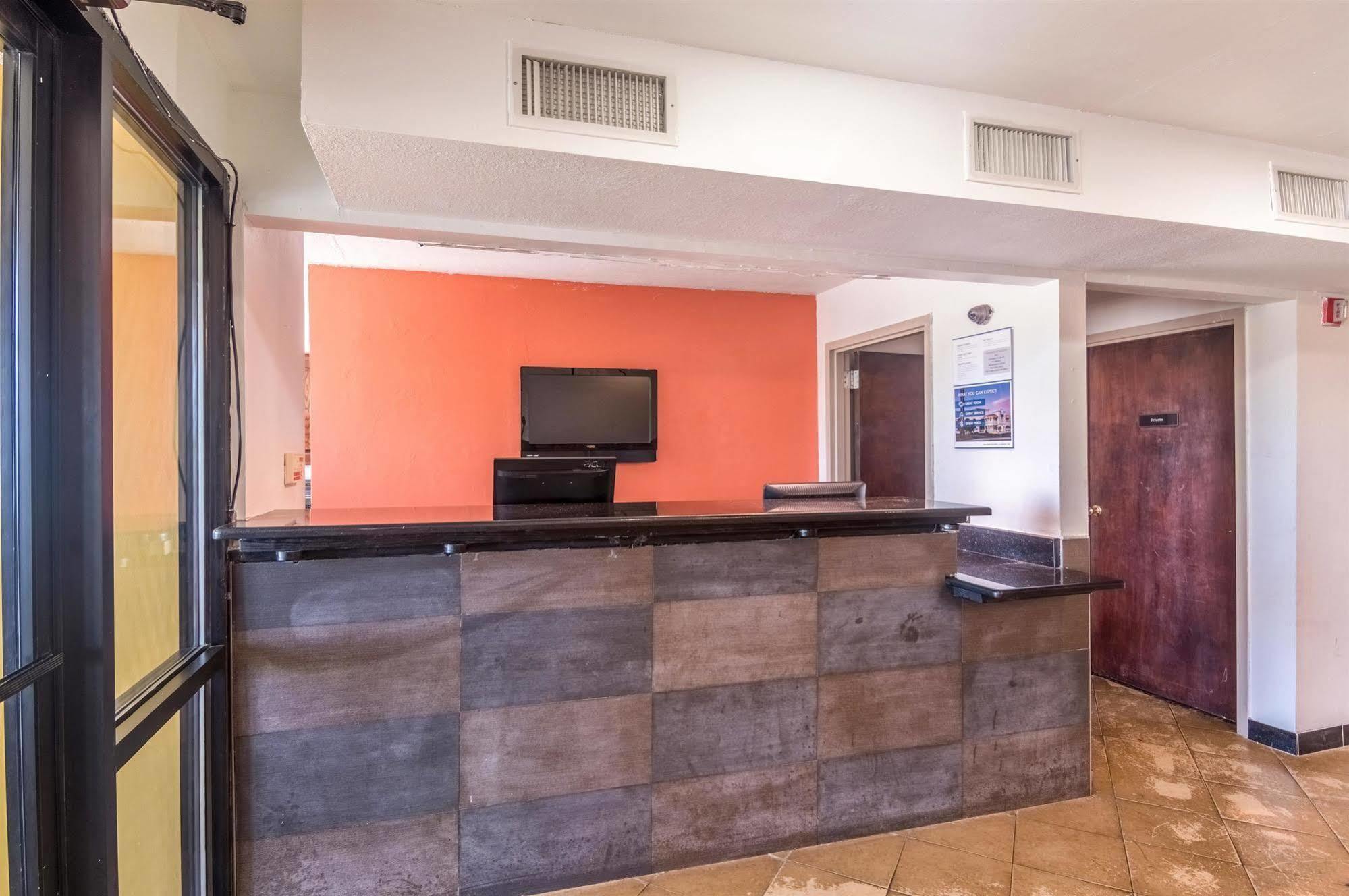 Motel 6 Erick エクステリア 写真