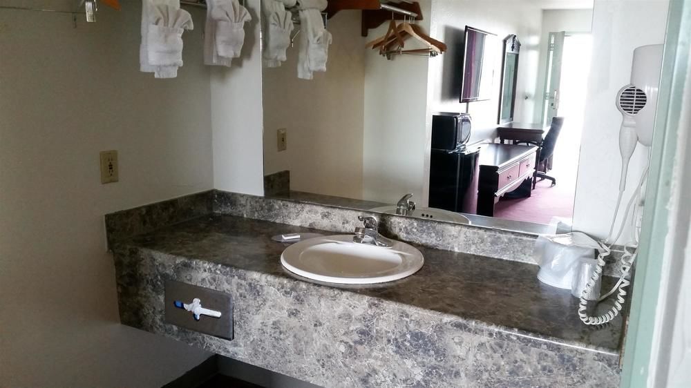 Motel 6 Erick エクステリア 写真